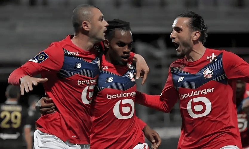法甲焦点战:巴黎圣日耳曼VS里尔,争冠关键一役